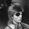 Il cantante David Bowie nel 1974