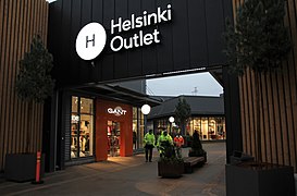 Kehä III:n eteläpuolelle Kuninkaalan ja Heikinlaakson rajalle rakennettu ostoskylä valmistui vuonna 2019.