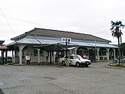 駅舎 （2005年当時、九州新幹線高架建設以前）