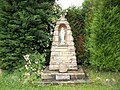 Lieu-dit La Lande. Oratoire de Notre-Dame de La Lande inauguré le 15 août 1989.