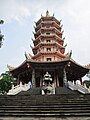 Pagoda Vihara Buddhagaya Watugong di Semarang,Indonesia