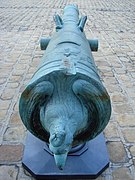 Rooster head of a 12-pounder. Caliber: 121 mm.[5]