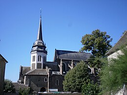 Clocher et chœur de l'église.