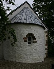 Tveds kyrkas absid i Danmark.