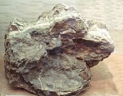 Rich Toi rock sample (0.6 kg of gold and 7.2 kg of silver for 1 ton of rock).