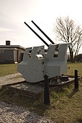 3.7 cm SK C/30 в сдвоена установка DoppL C/30, снабдена с щитово прикритие (Холандски музей на бреговата отбрана „Форт Хук ван Холанд“).