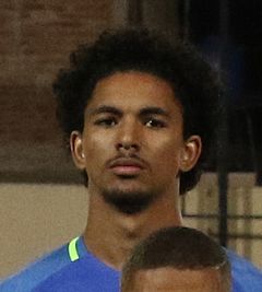 Douglas Luiz (2017)