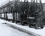 Transport du bois aux usines Angus, vers 1930.