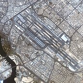 Satellietbeeld van Doebai Internasionale Lughawe