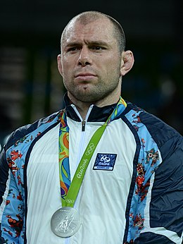 Xetaq Qazyumov 2016-cı ildə Braziliyanın Rio-de-Janeyro şəhərində baş tutan XXXI Yay Olimpiya Oyunlarının gümüş medalına sahib olanda (22 avqust 2016-cı il)