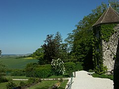 Parc de deux hectares.