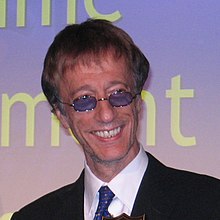 Robin Gibb (3683016262) (cropped).jpg