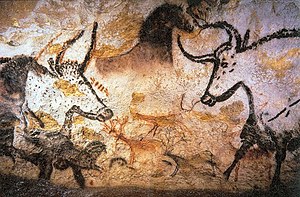 מערת לאסקו בדרום מערב צרפת. המערה מפורסמת בציורי הסלע מהתקופה הפלאוליתית שהתגלו בה שהם כבני 17,300 שנים. האמנים ציירו באופן מדויק בעלי חיים מעידן הקרח האחרון, ביניהם שור הבר.