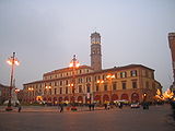 Piazza Aurelio Saffi: Il Palazzo Comunale