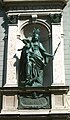 La statua della Patrona Bavariae sulla facciata della Residenza.