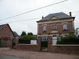 The town hall in Quivières