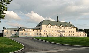 L'école secondaire Champagnat.