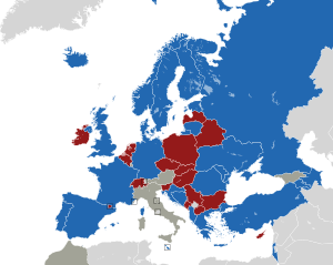 Um mapa colorido dos países da Europa