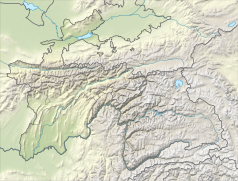 Mapa konturowa Tadżykistanu, po prawej znajduje się owalna plamka nieco zaostrzona i wystająca na lewo w swoim dolnym rogu z opisem „Kara-Kul”