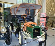 1904 Ford Model F.jpg