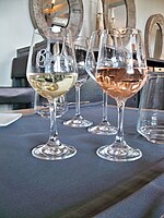 Glasses of Beaumes de Venise white and rosé