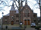Zicht ip de Grôte Kerke an d' Oude Torenstroate in Hilversum (ryksmonument)