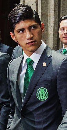 Alan Pulido.jpg