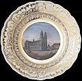 Utsmykket tallerken laget av Königliche Porzellan-Manufaktur Berlin 1844. Motivet viser Katedralen i Magdeburg