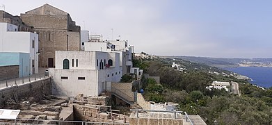 Vue de la côte et de l'église de l'Annonciation depuis les remparts