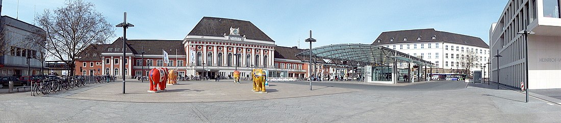 Station en stationsplein van Hamm