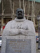 Ernest Hemingwayren monumentua.