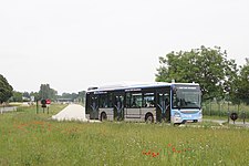 Iveco Bus Urbanway 12 GNV sur la ligne Citalien à Lieusaint, empruntant le site propre de la future ligne 2 du T Zen.