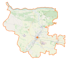 Mapa konturowa powiatu sochaczewskiego, blisko centrum na prawo znajduje się punkt z opisem „Chodaków”