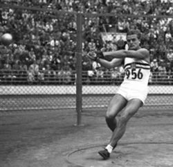 József Csermák Helsingin olympialaisissa 1952.