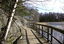 Promenadstig i Flatens naturreservat.