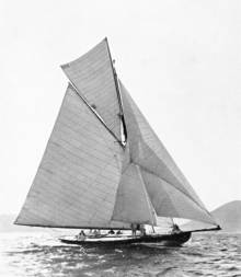 Niagara (1895 sloop) big (cropped).png