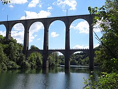 ボロゾンの高架橋