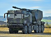 Завдяки новому інтерфейсу артилерійської вантажівки (ATI) 10x10 HX3 може використовуватися в майбутньому як стандартна база для різних артилерійських рішень або подібних систем