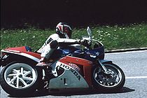 Racer wordt wegmotor: De Honda VFR 750 R kwam in 1987 op de markt als replica van de succesvolle RC 30 Endurance-racer. De VFR 750 R werd dan ook bekender als Honda RC 30.