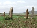 Pequenas estelas no campo de estelas de Gudit