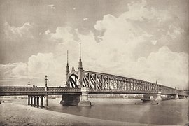 L'ancien pont Guillaume construit en 1878.