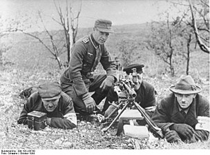 Ar Volkssturm, tud kozh o teskiñ implij un MG42