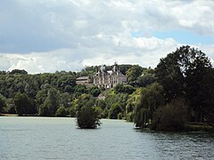 Montigny-le-Gannelonin linna Loirin varrella.