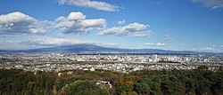 Pemandangan kota dari Takasaki Kannon