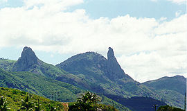 Pedra do Frade, ícone que deu nome a cidade