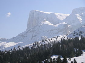 Pic de Bure depuis la station de SuperDévoluy