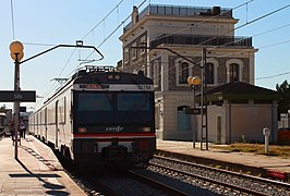 L'estació el 2011 amb una unitat 470 en servei R11 Girona