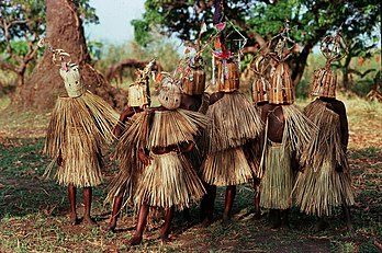 Rite d’initiation au Malawi. (définition réelle 1 086 × 720)