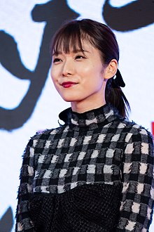 松岡 茉優