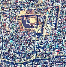 松本城址（1975年） 国土交通省 国土地理院 地図・空中写真閲覧サービスの空中写真を基に作成。